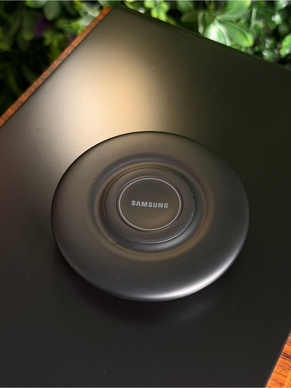 Samsung Matte Black Circular Wireless Charger